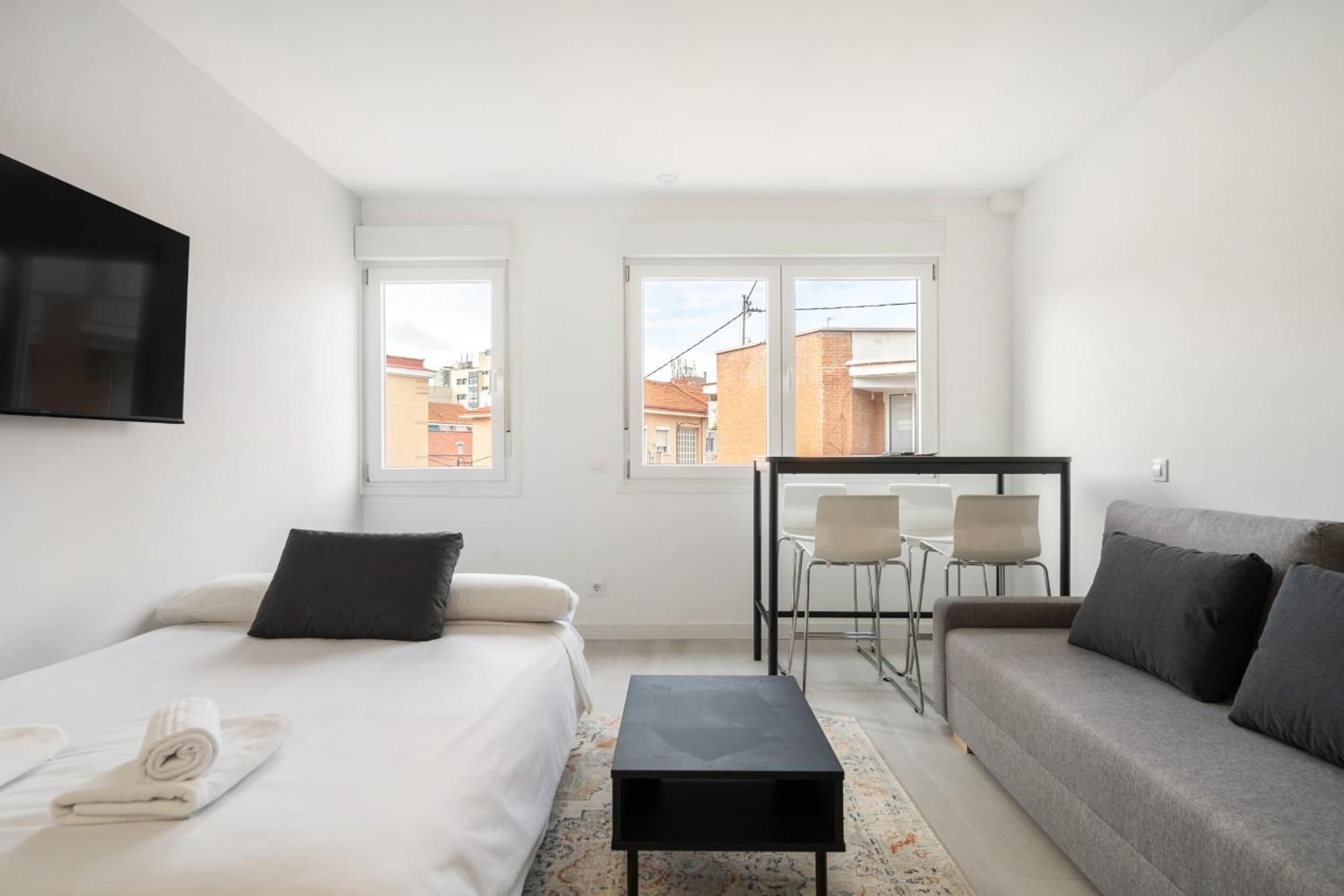Madrid Riverside Studios Con Parking Incluido Alquiler Temporal Eksteriør billede