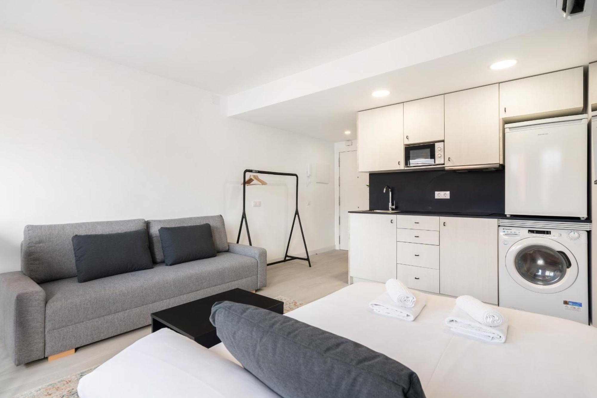 Madrid Riverside Studios Con Parking Incluido Alquiler Temporal Eksteriør billede