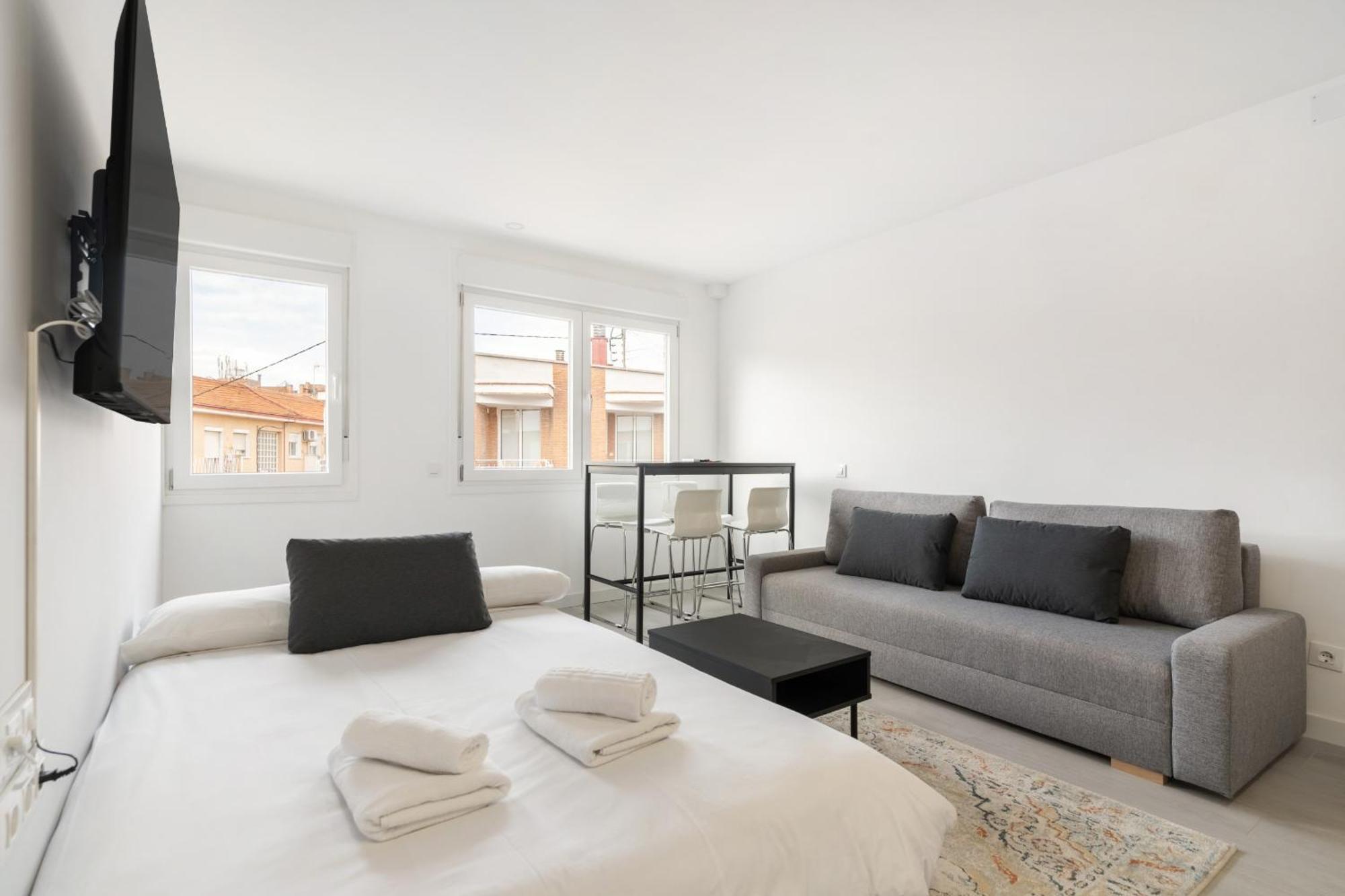 Madrid Riverside Studios Con Parking Incluido Alquiler Temporal Eksteriør billede